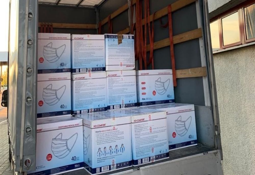300.000 măști chirurgicale ce urmau să ajungă în Germania, confiscate de la un maramureșean și de la un bihorean