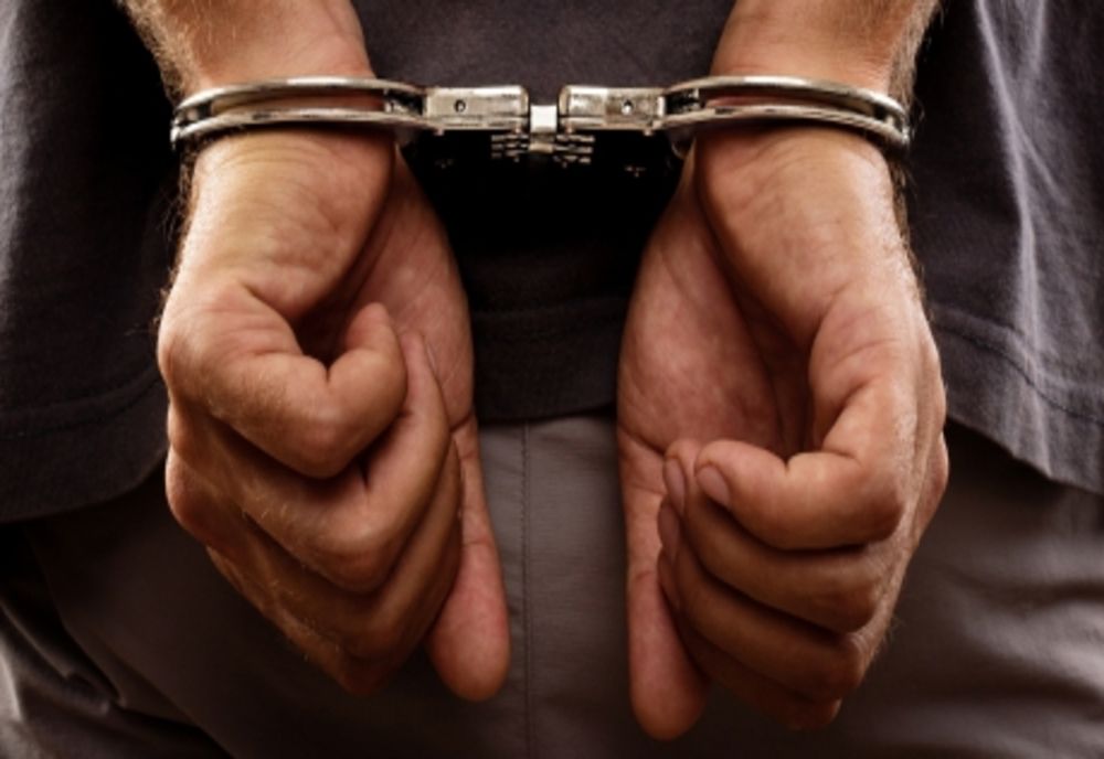 Tânărul care a încercat să violeze o femeie, a fost arestat preventiv pentru 30 de zile