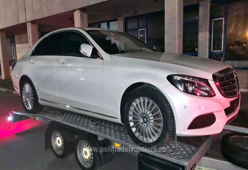 Autoturism de 20.000 de euro, căutat de autoritățile elvețiene, depistat în Vama Borș