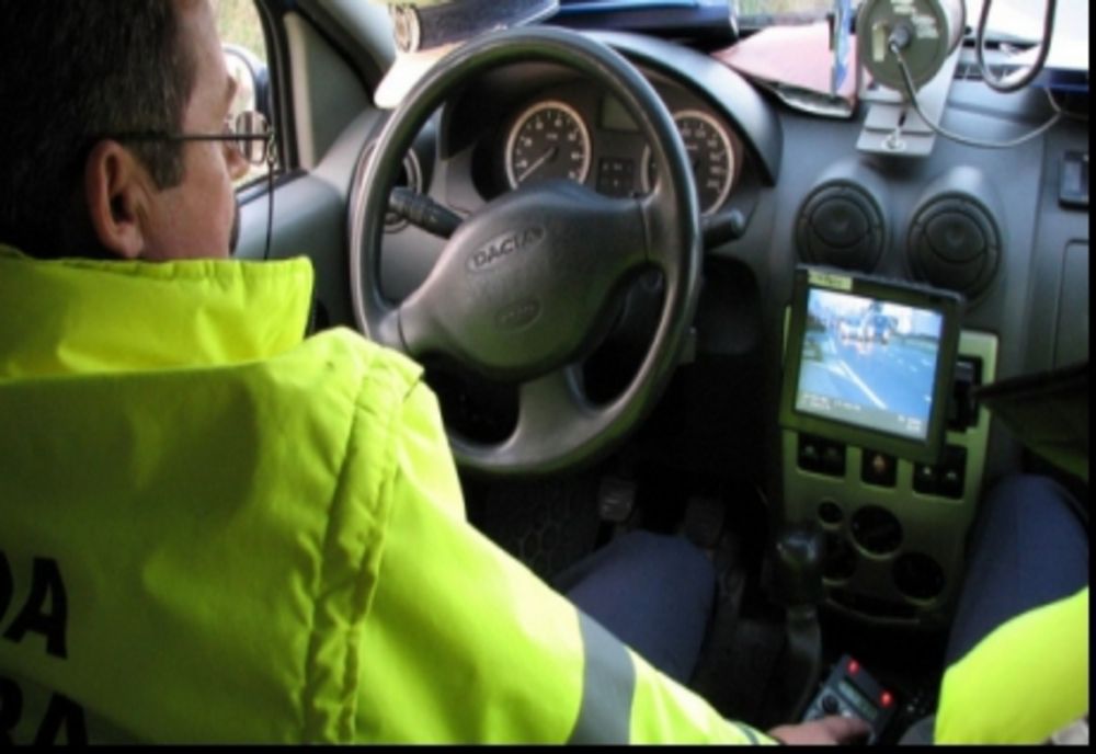 420 de participanți la trafic care nu au respectat legislația rutieră, sancționați de polițiștii rutieri