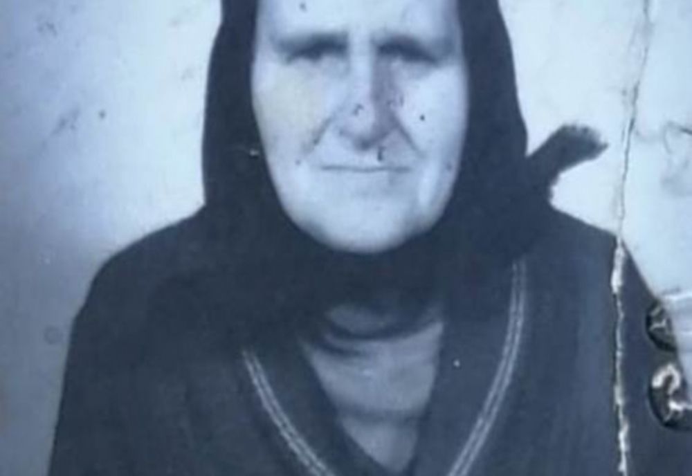 Femeie de 78 de ani dată dispărută! Dacă o vedeţi, sunaţi la 112 (FOTO)