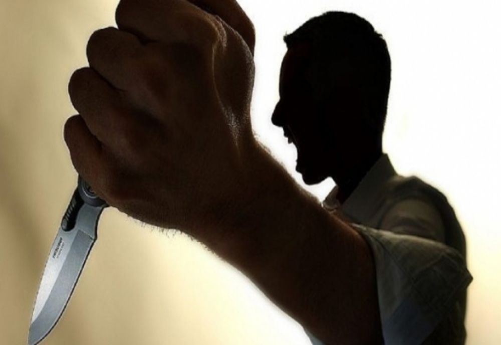 Traficant de migranţi, arestat după ce a înjunghiat un afgan! Victima a refuzat să traverseze înot râul Crişul Negru