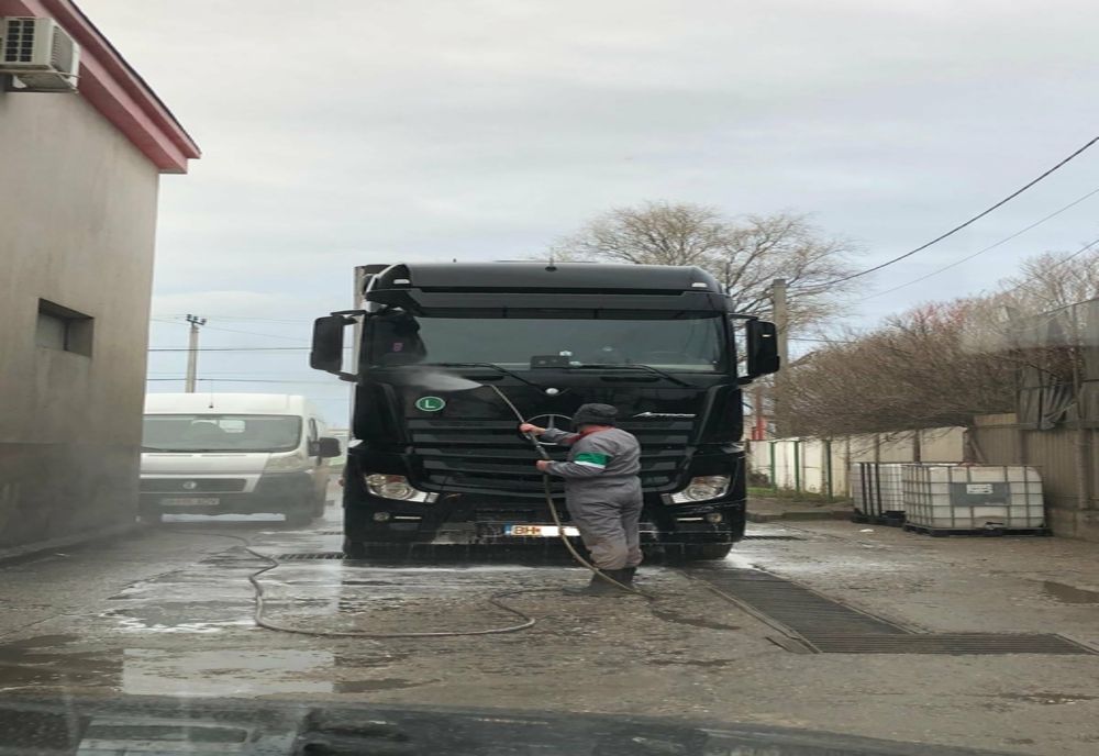 Spălătorie auto din Bihor amendată cu 50.000 de lei | Motivul pentru care s-a dat amenda