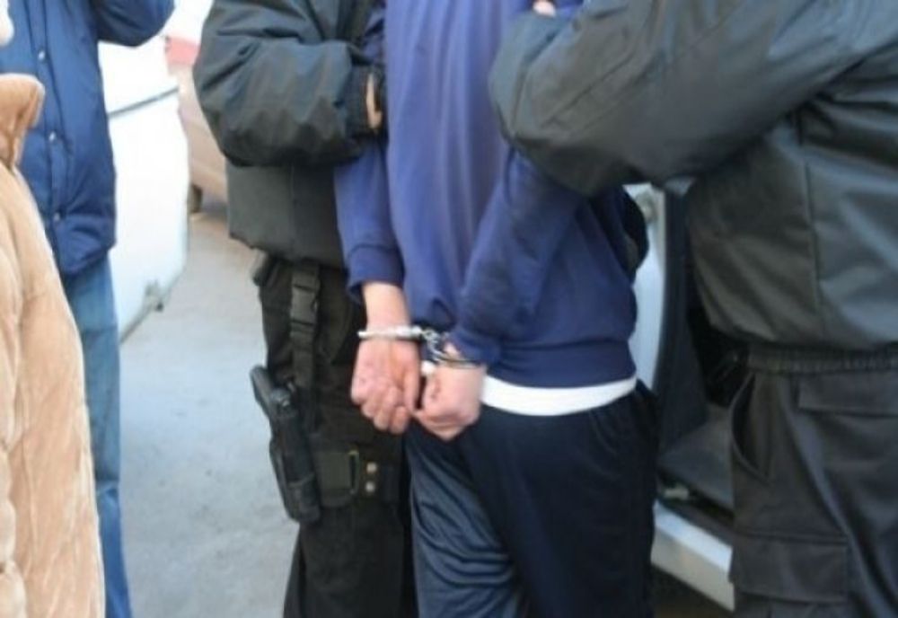 Patru orădeni, arestați prevenitv pentru proxenetism 