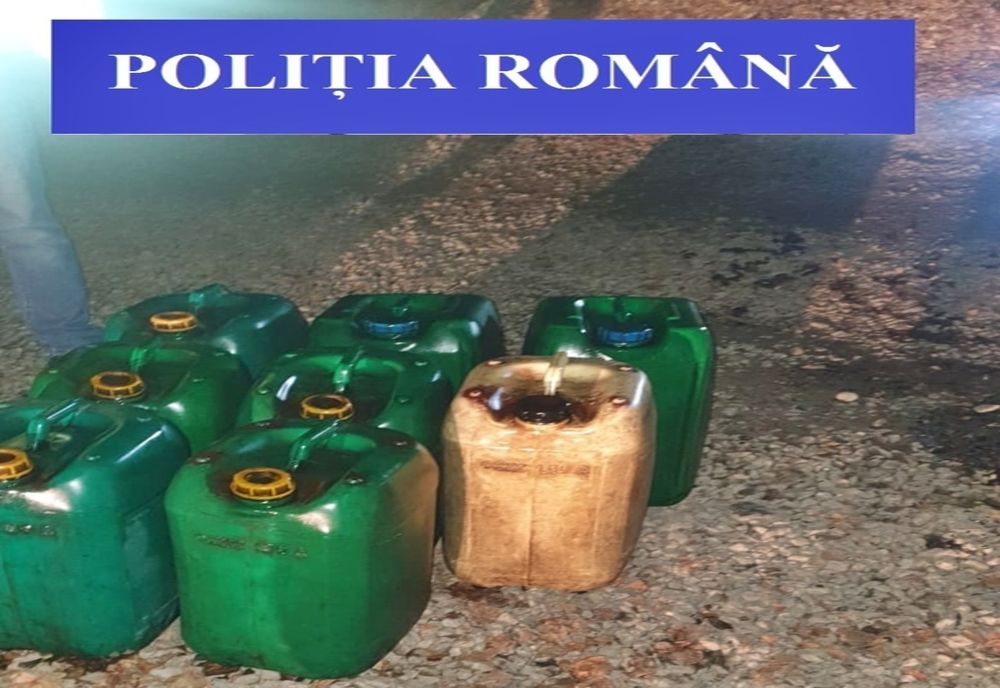 Un bărbat din Bistrița-Năsăud și unul din Bihor, prinși în timp ce furat motorină din rezervorul unui autotren, în Aușeu