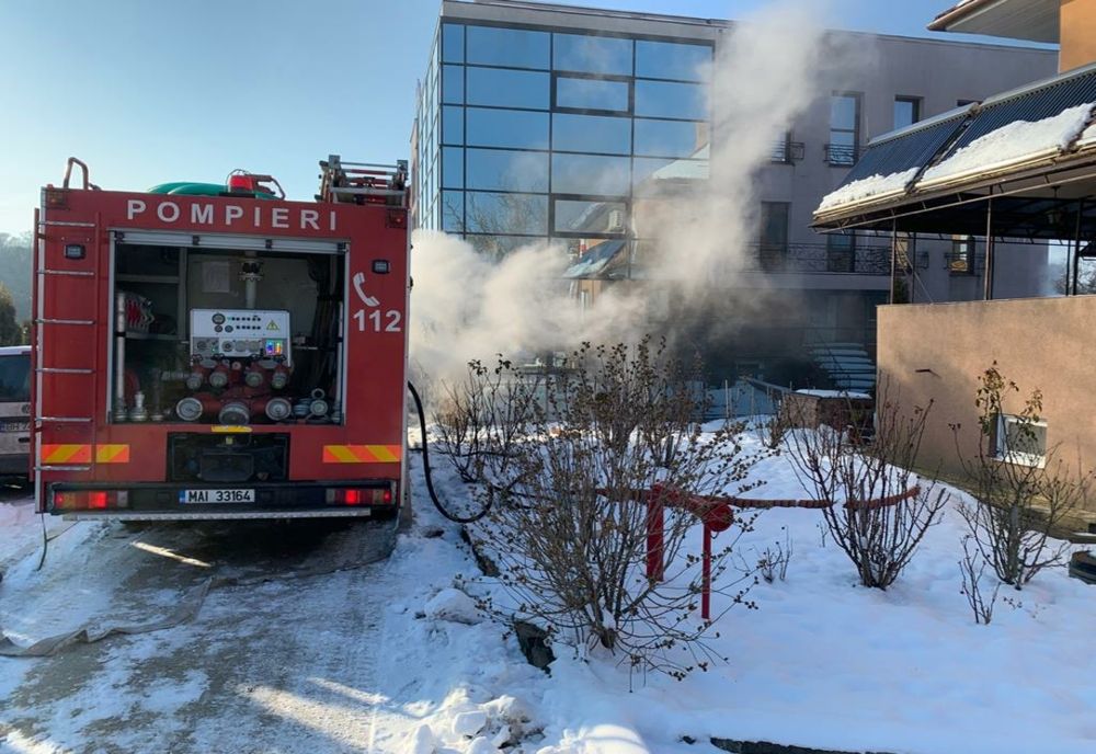 Incendiu la un hotel din Băile Felix (FOTO)