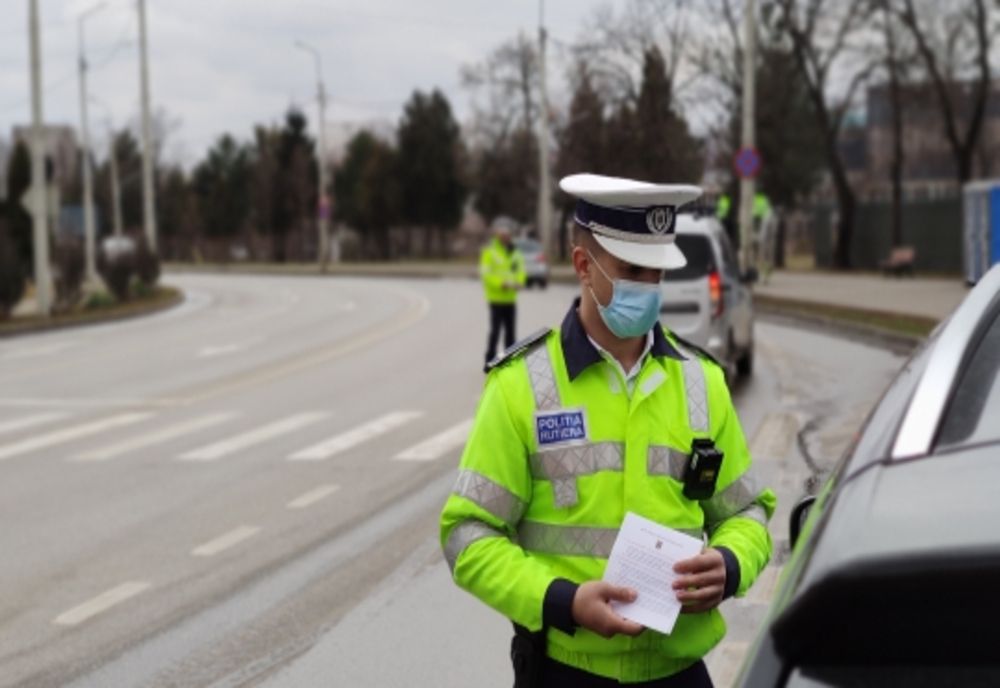 Peste 370 de participanți la trafic sancționați în weekend de polițiștii bihoreni