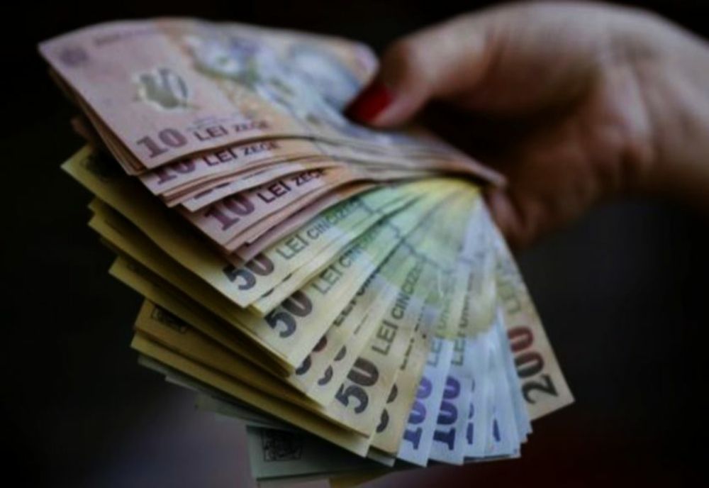 Salariile nesimțite de la stat de aproape 10 mii de euro pe lună, mărite înainte de 2023 - Ce pregătește Ministerul Muncii