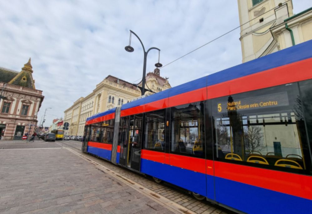 Oradea: A fost aprobat proiectul pentru achiziția prin PNRR a șapte tramvaie și 45 de stații de încărcare electrice