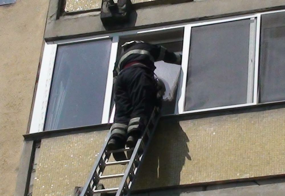 Misiune de salvare a unei fetițe, pe strada Călinului din Oradea