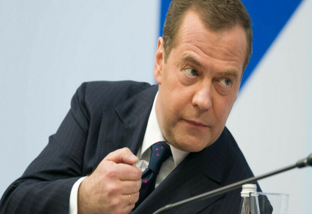 Medvedev spune că Rusia nu vrea un conflict global: "Nu suntem nebuni"