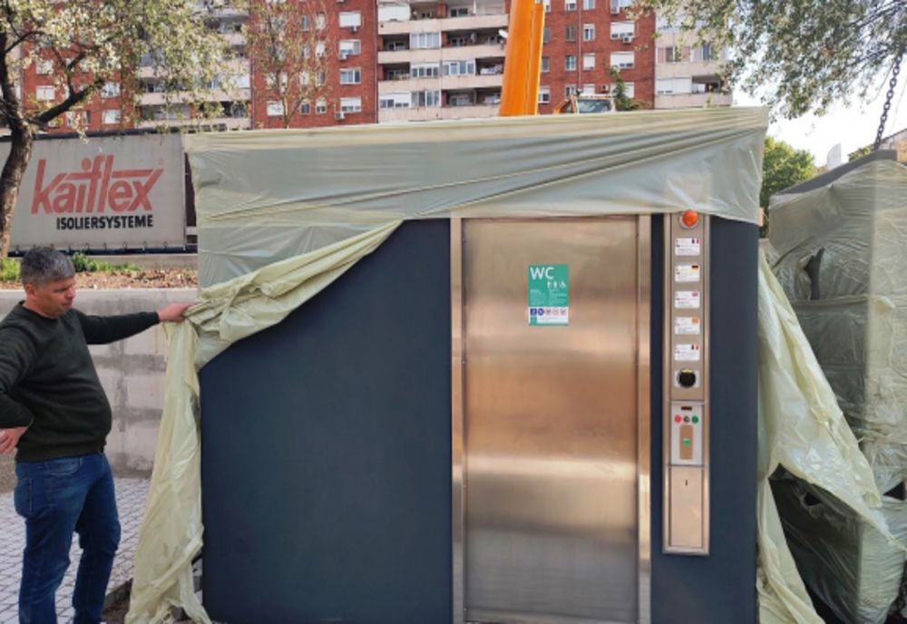 Două toalete smart și antivandalism vor deservi Piața Magnoliei din Oradea