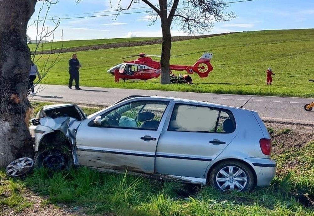 Accident pe DN1, în Valea Mare de Criș! Trei persoane, la spital