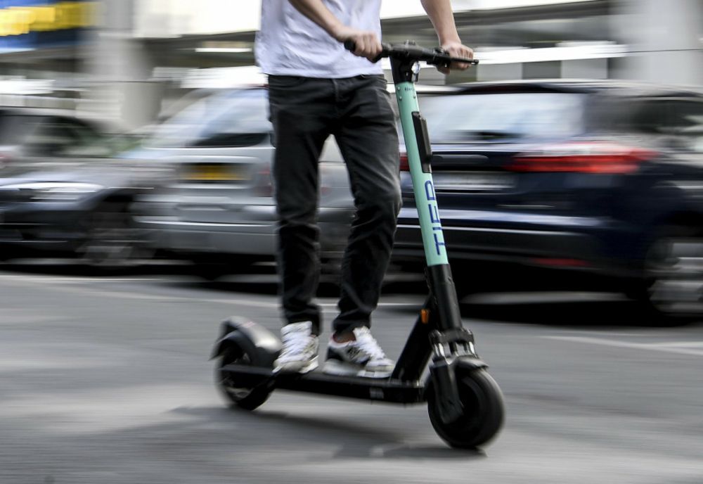 Persoanele care circulă cu bicicleta sau trotineta vor putea fi testate pentru consum de alcool și substanțe psihoactive