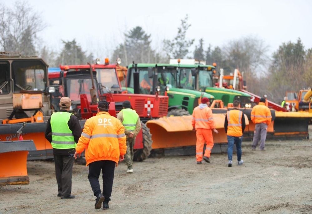BUCUREȘTI: PROTEST AL DRUMARILOR, ÎN FAȚA SEDIULUI GUVERNULUI
