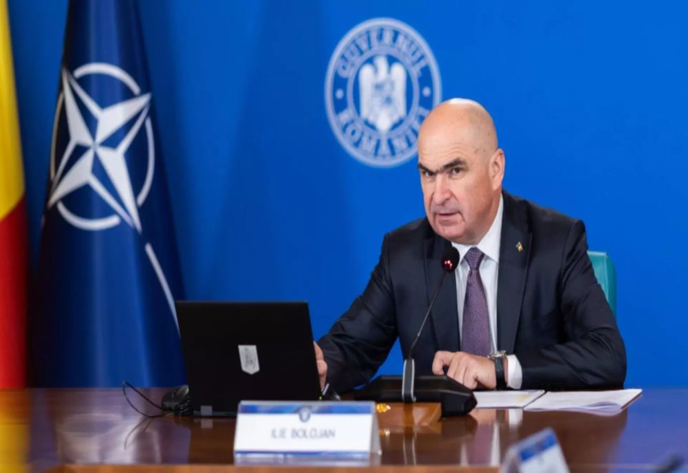 Sfidare totală sau strategie? Premierul Bolojan a ignorat moțiunea de cenzură, iar George Simion a făcut show în Parlament: „Pasăm mingea la PSD”