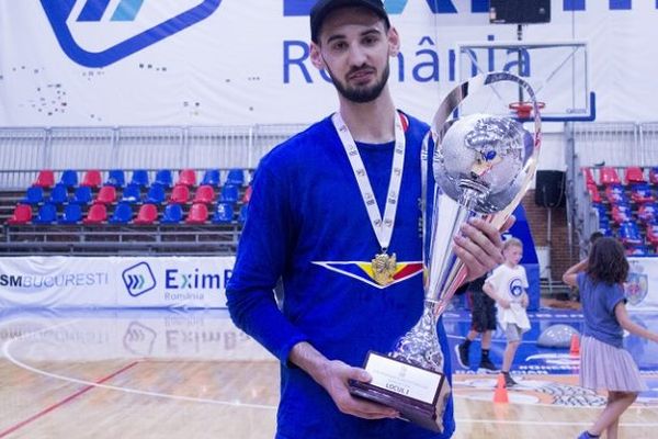 Bobe Nicolescu continuă cu CSM CSU Oradea