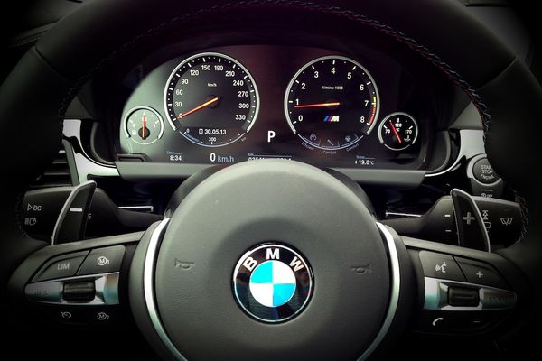 Un orădean vitezoman. 135 km la oră în oraş