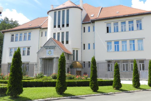 Conferinta de lansare a proiectului „Antreprenor pentru viitor” la Universitatea din Oradea