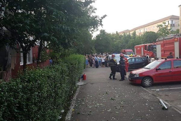 Atenție la butelii!!! Explozie într-un apartament de pe strada Bumbacului soldată cu 2 persoane rănite