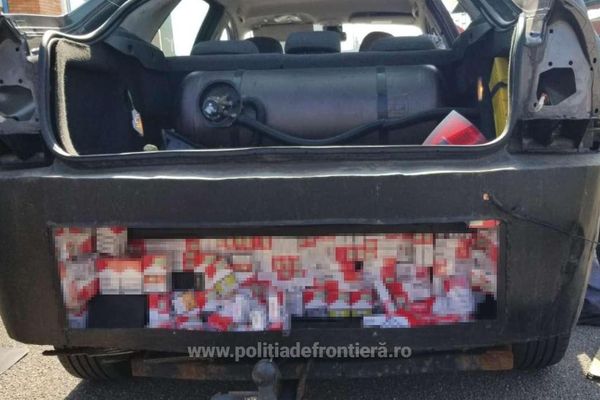 Captură de țigarete în valoare de 37 000 lei la Vama Borș
