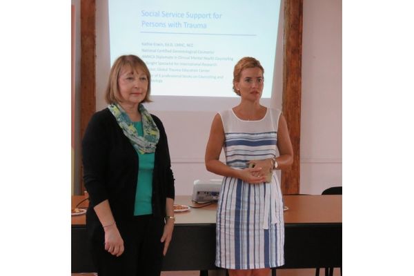 Schimb de experienţă cu psihologi americani