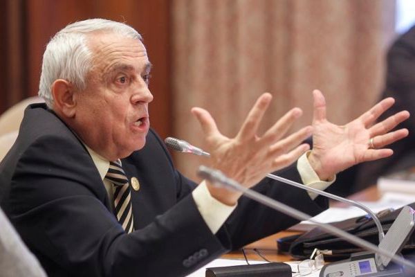 Pentru a-și ascunde propriile gafe, Ministrul Agriculturii vrea capul șefului Direcției Agricole Bihor