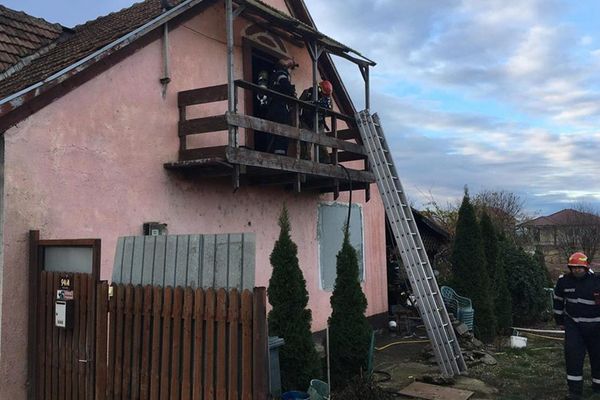 Incendiu la o locuință din Biharia