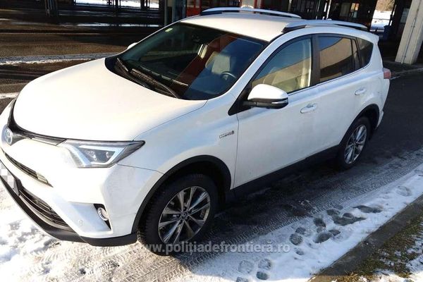 Autoturism căutat în Italia, depistat de poliţiştii de frontieră de la P.T.F Borș Marți, 15 Ianuarie 2019