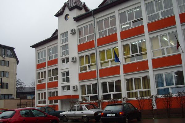 Se licitează reabilitarea școlii gimnaziale Dacia