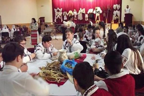 „Ca la noi la nimenea” - un spectacol eveniment în scop nobil