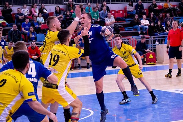 Echipa de handbal a cedat pe teren propriu în confruntarea cu HCM Sighișoara