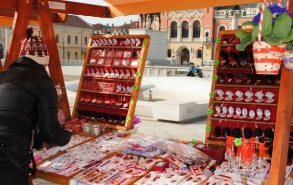 Licitație privind atribuirea locurilor pentru vânzare de mărțișoare și flori cu ocazia zilelor de 1 și 8 Martie