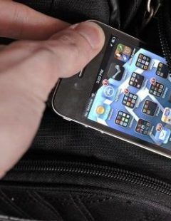 Bănuit că ar fi sustras un telefon mobil dintr-un local public, identificat cu operativitate de polițiștii din Aleșd