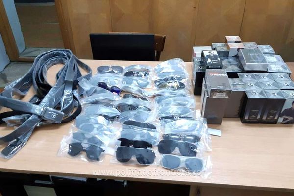 Bunuri contrafăcute, depistate la PTF Nădlac II