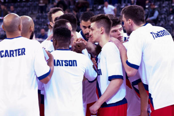 CSM CSU Oradea învinge, după prelungiri, în deschiderea semifinalei cu U-BT Cluj-Napoca