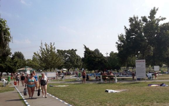 Program în minivacanța de rusalii: ștrandul Ioșia, deschis inclusiv luni