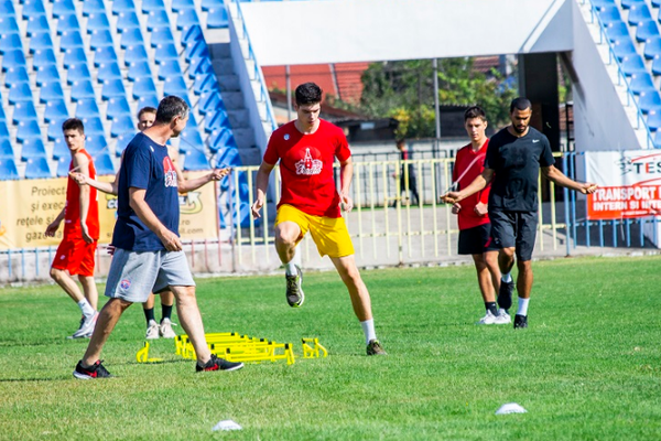 Echipa de baschet continuă pregătirile pentru startul noului sezon competițional