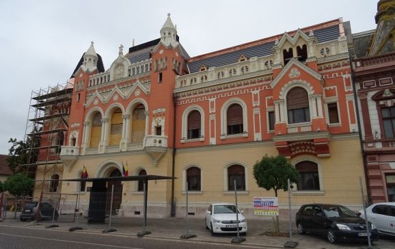 Se va reabilita fațada palatului episcopal Greco-Catolic șI va fi refăcut iluminatul arhitectural