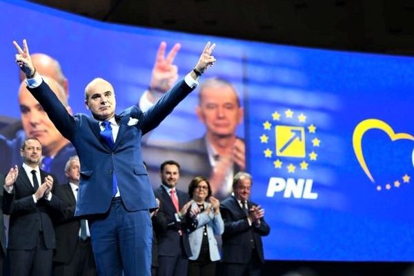 Rareș Bogdan ales prim-vicepreședinte PNL, pe funcția vacantată de Ilie Bolojan
