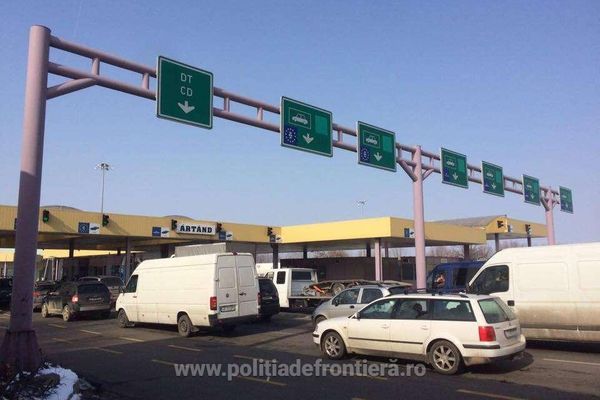 Cetățean român cu documentul fratelui său, depistat de poliţiştii de frontieră din P.T.F Borș