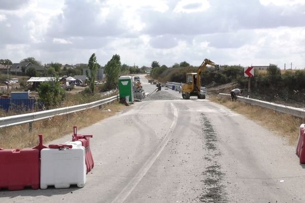 Au început lucrările pentru lărgirea Podului Dacia la trei benzi pe sens