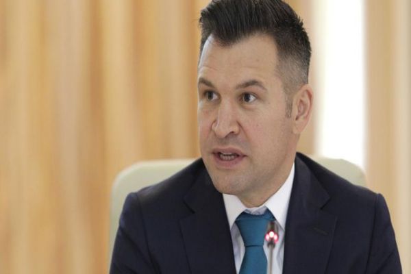 Ce soluții are noul ministru al Sportului pentru deblocarea finanțării pentru tenis și cum răspunde la mesajul postat de Halep și Cîrstea