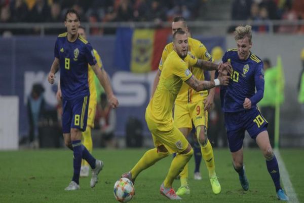  România a ratat calificarea din preliminarii la EURO 2020, după înfrângerea cu Suedia, scor 0-2. O speranță la baraj 
