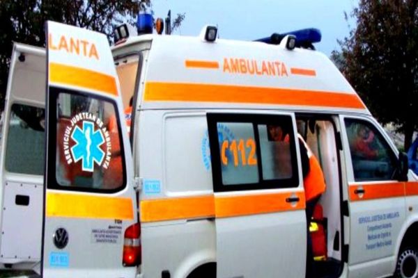 O femeie a murit în curtea unei secţii de votare, din Ştefăneşti