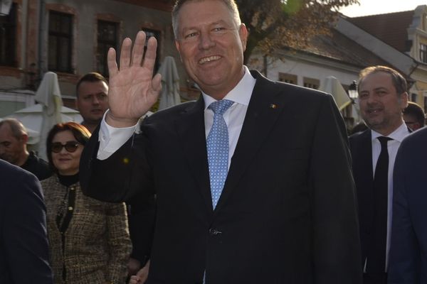 Klaus Iohannis despre dezbaterea de marți: ”Vom discuta pe toate temele care sunt de interes într-o campanie pentru prezidenţiale!”