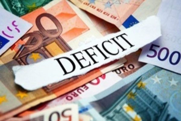 Deficitul bugetar pe 2019 sare de la 4,4% la 4,6% din PIB