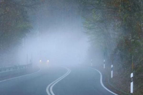 Ceața reduce vizbilitatea