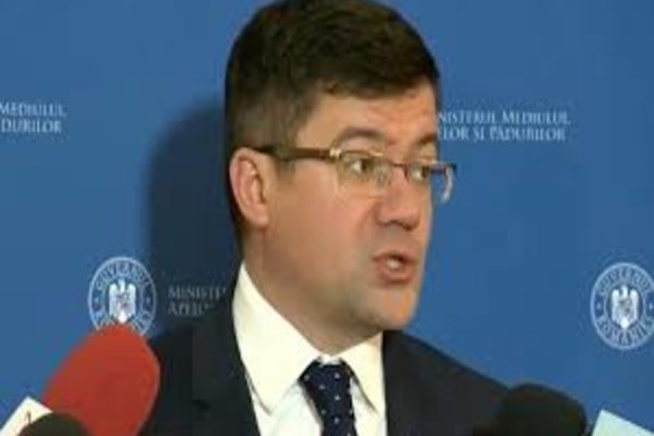 "Țara noastră a  reușit să devină importator de deșeuri periculoase" O spune chiar Ministrul Mediului Costel Alexe