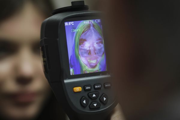 Al optulea caz de coronavirus din România este o femeie din Olt 